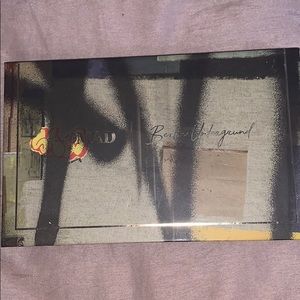 NOMAD eyeshadow palette!